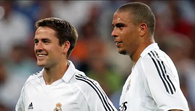 每名球员都 每名球员都